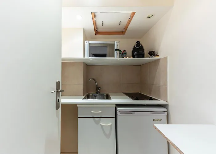 Sur Les Quais De Seine Homestay *