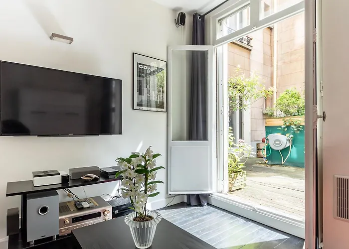 Sur Les Quais De Seine *